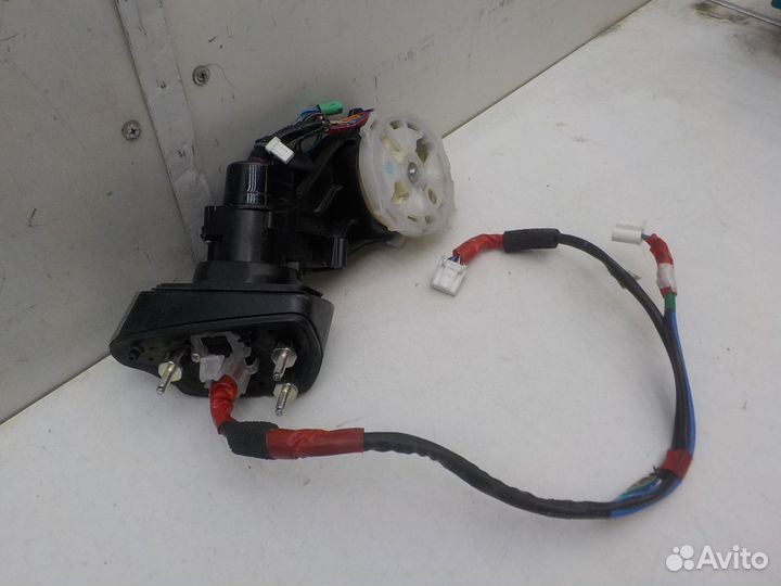 Зеркало наружное правое на Toyota Camry 7701473247