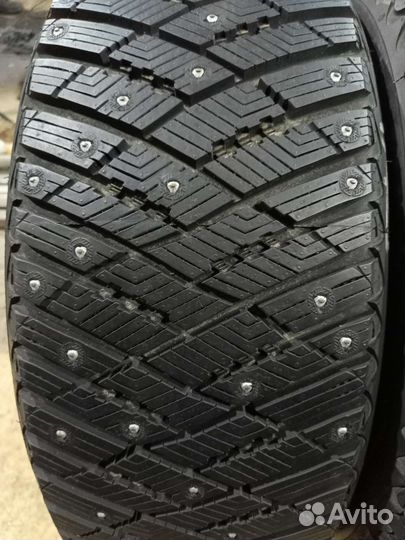 Goodyear Ultragrip Ice Arctic 235/55 R17 103T