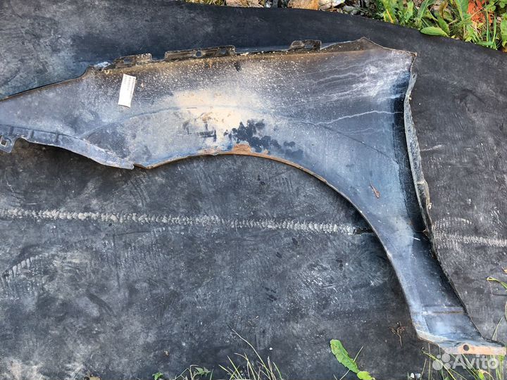 Ford Focus 1 USA Крыло переднее правое