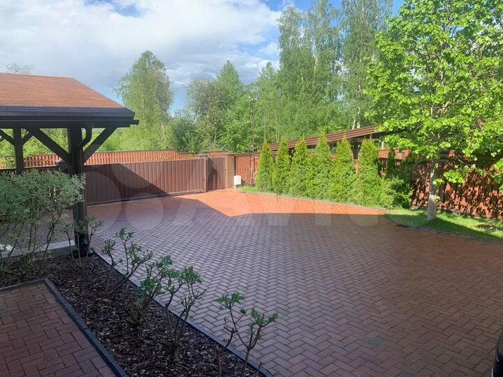 Коттедж 167,8 м² на участке 20 сот.