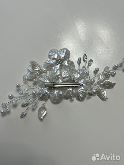 Свадебное украшение в прическу