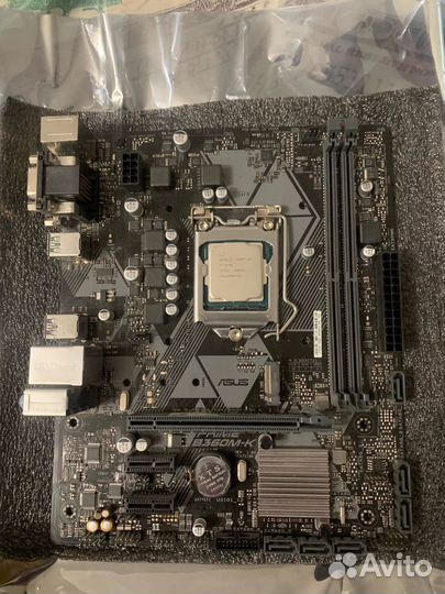 Материнская плата с процессором