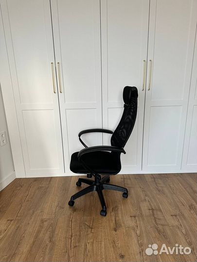 Компьютерное кресло из икеи
