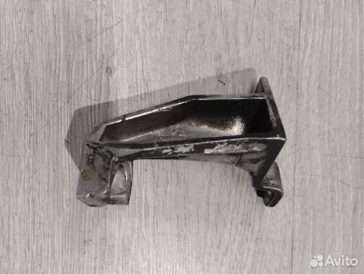 Кронштейн подогрева охлаждающей жидкости megane 2