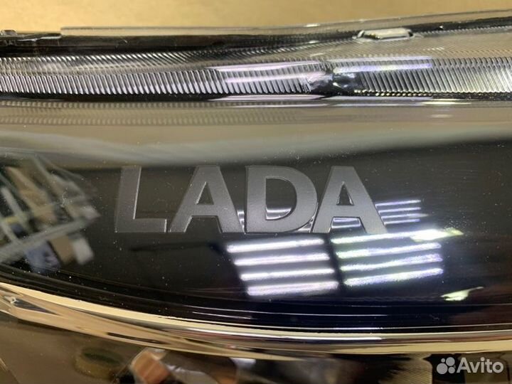 Фара передняя правая LADA Vesta