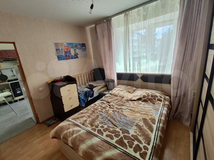 2-к. квартира, 47 м², 2/5 эт.