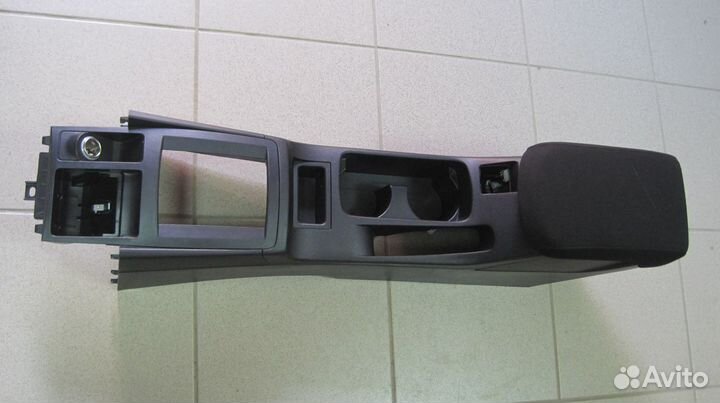 Консоль центральная Mitsubishi Lancer 10