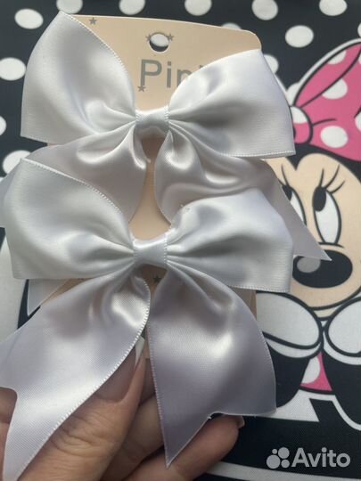 Заколки для волос детские белые 2 штук