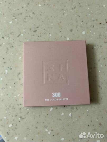 Палетка теней Zina 300