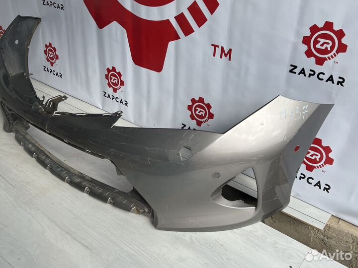 Toyota Auris 2 бампер передний