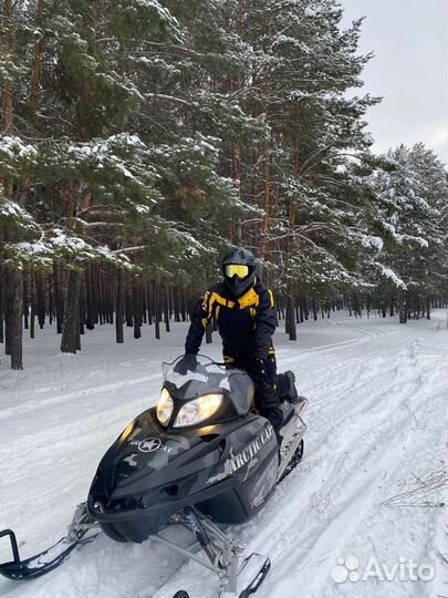 Arctic Cat M-8 Crossfire