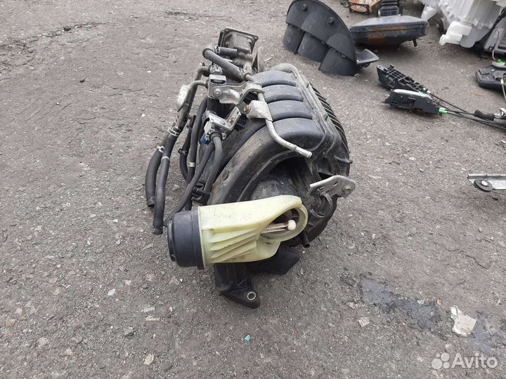 Впускной коллектор J24B