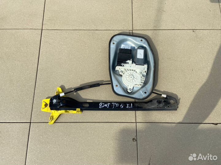 Стеклоподемник задний левый Volkswagen Jetta 5