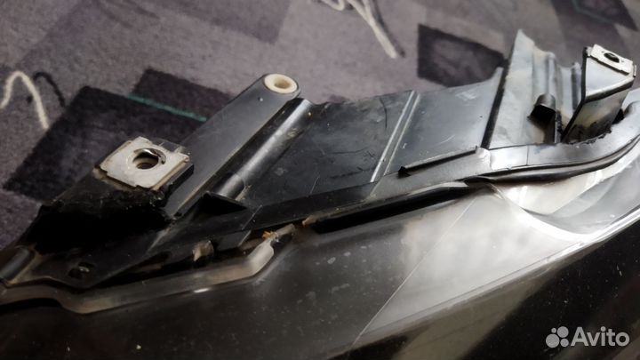 Фара передняя левая Volkswagen polo