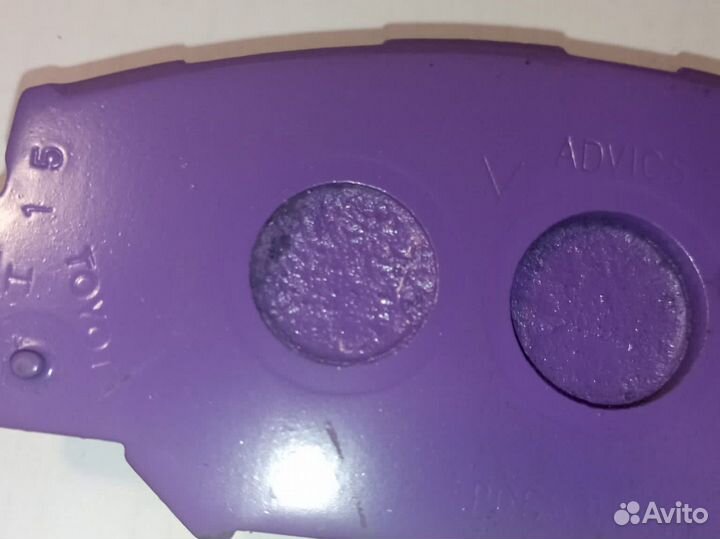 Передние тормозные колодки Corolla 04456-12610