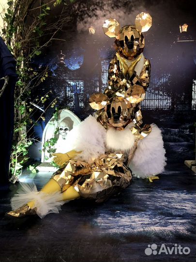 Микки маус, Аниматор, Ростовая кукла