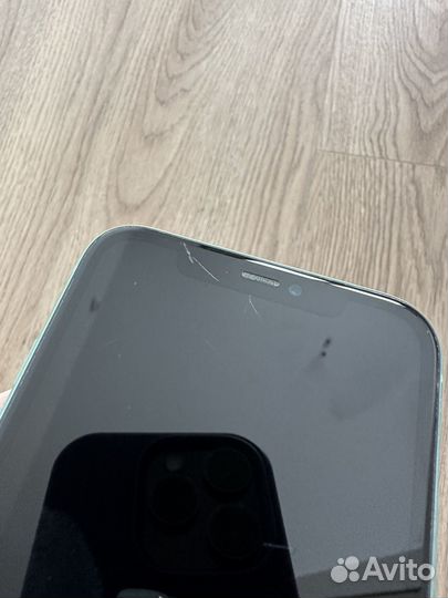 Телефон iPhone 11 64 gb