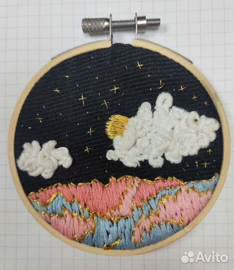 Картина маленькая вышивка ручная работа