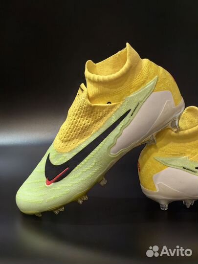 Бутсы Nike Phantom GX