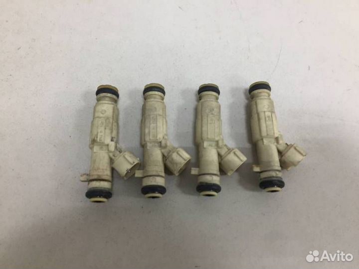 Форсунка инжекторная электрическая Hyundai ix35 LM