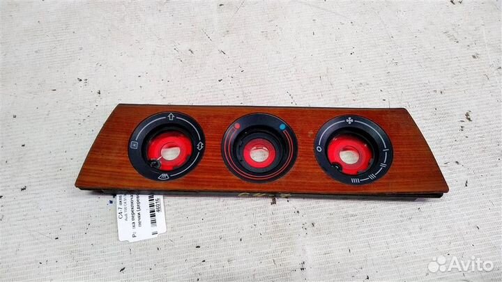 Рамка переключателя печки (дерево) Audi 100 C4 91