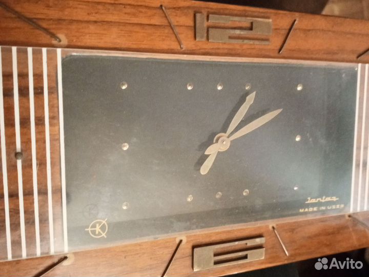 Часы, Янтарь