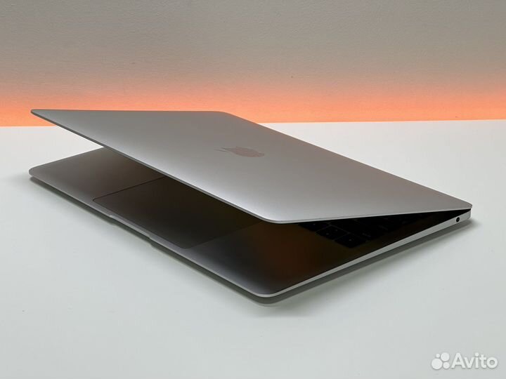 MacBook Air 13 Retina i5/16/256