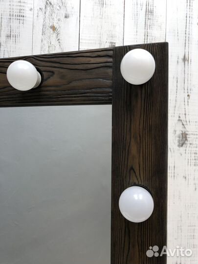 Зеркало с подсветкой