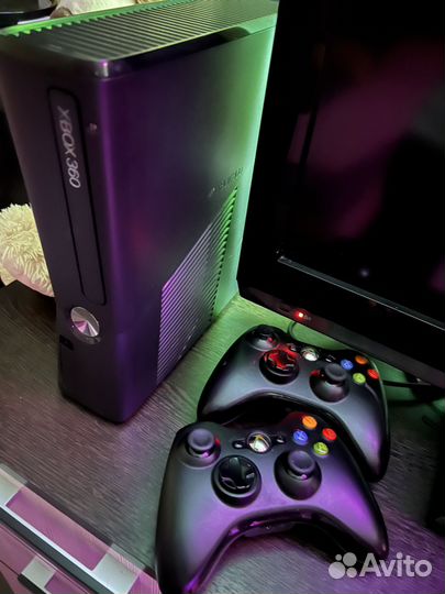 Xbox 360 s slim Freebot 250gb + kinect