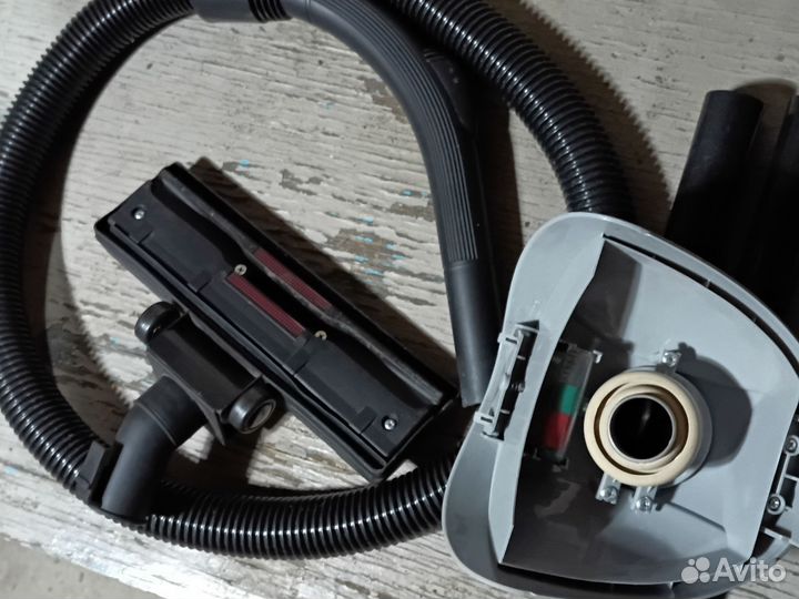 Пылесос Elenberg