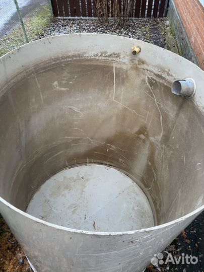 Бассейн для рыбы