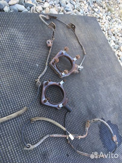 Toyota rav4 2004 датчик абс задний