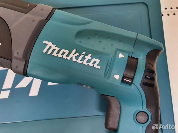 Перфоратор Makita HR2470