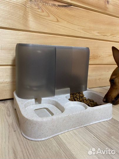 Автоматическая кормушка для животных