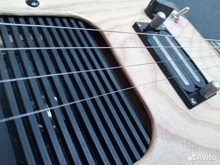 Сигарбокс, гитара