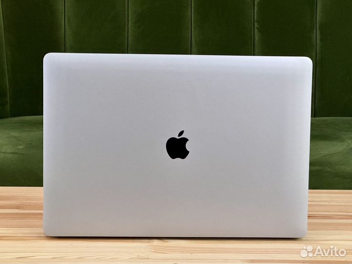 Топ MacBook Pro 16