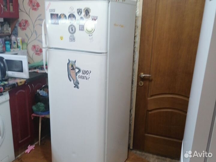 Холодильник бу indesit