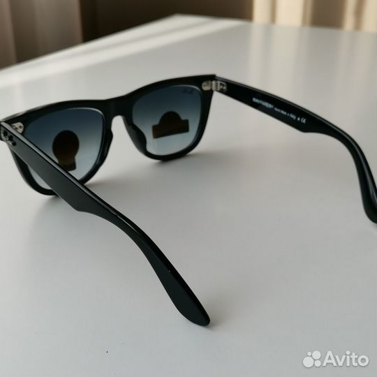 Солнцезащитные очки Ray Ban wayfarer