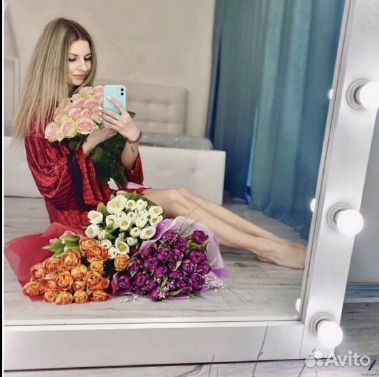 Гримерное зеркало с подсветкой