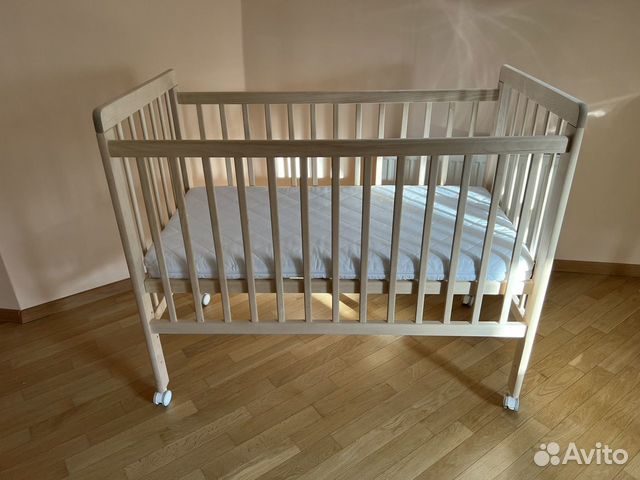 Детская кровать Happy Baby mirra light с матрасом