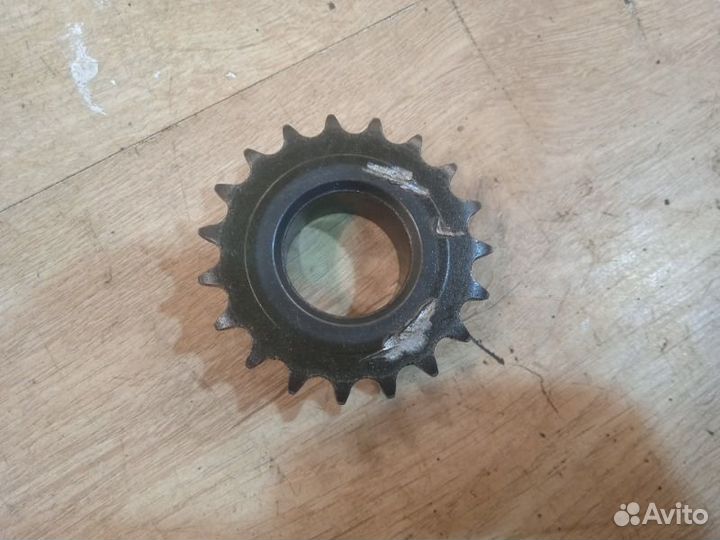 Шестерня привода масляного насоса Renault Logan 2