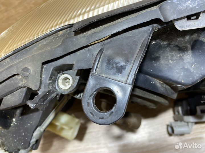 Фара передняя левая Opel Astra G 142299