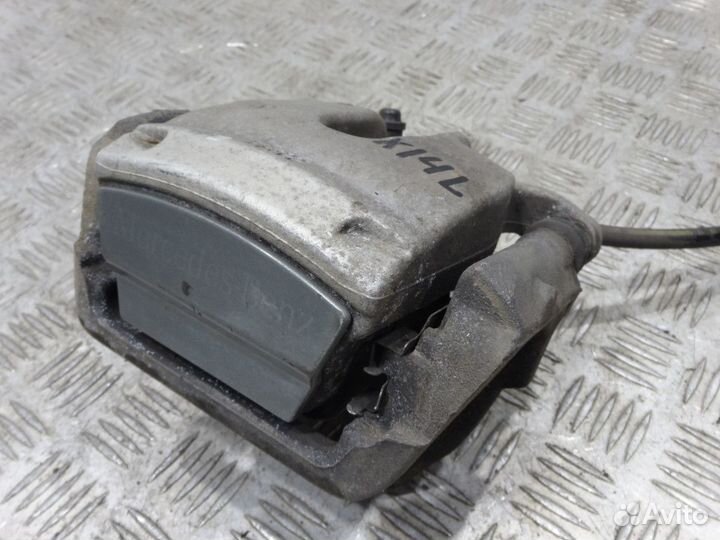 Суппорт тормозной задний левый Мерседес 217 222