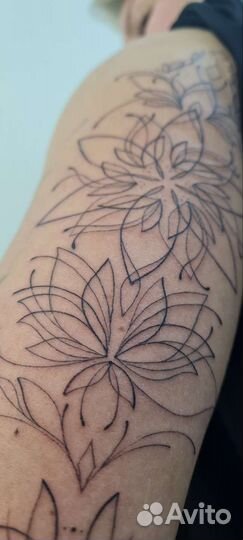 Мастер татуировки