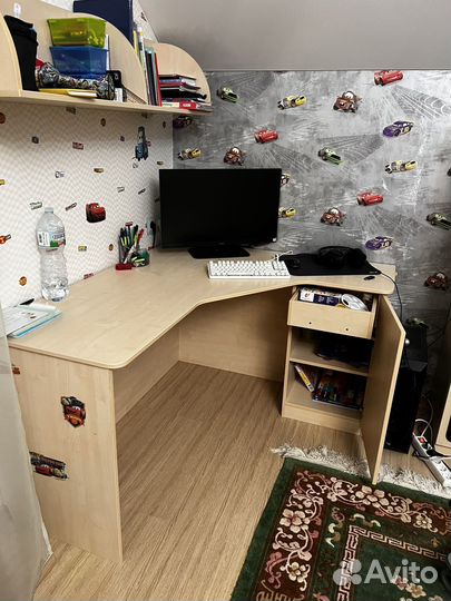 Детская скровать + письменный стол