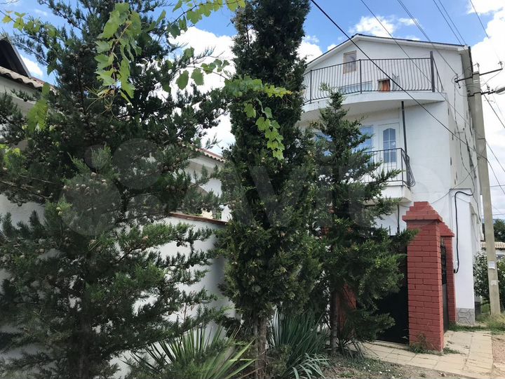 Комната 16 м², 1/2 эт.