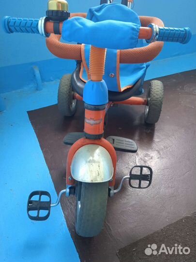 Детский велосипед трехколесный с ручкой