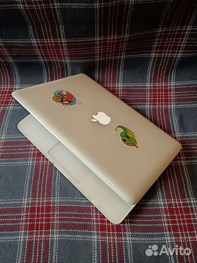 Ноутбуки Apple MacBook Pro 15/13 i5/SSD/8Gb