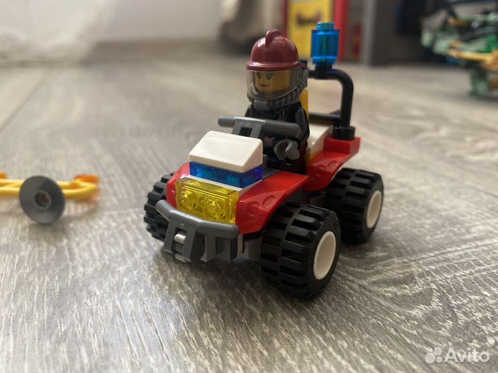 Lego city 60088 заправка