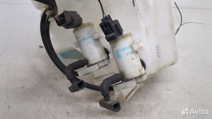 Бачок омывателя Subaru Forester 2013